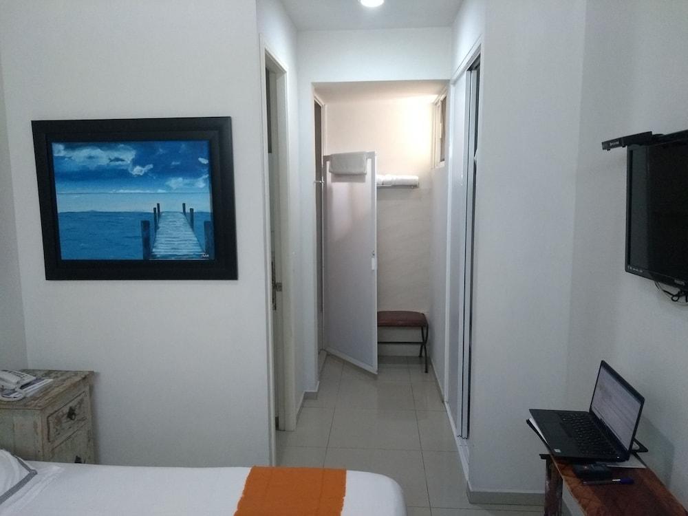 Suites Chapultepec Guadalajara Buitenkant foto